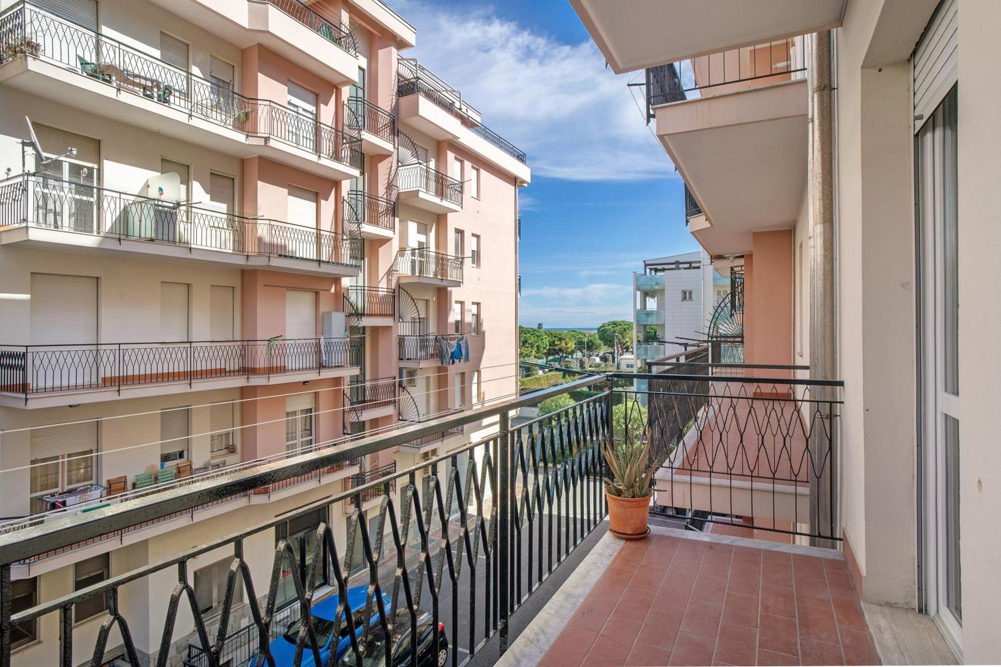 La Casa Dei Nonni Apartment Albenga Exterior photo